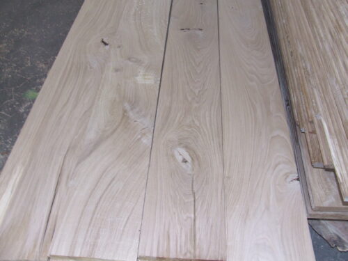 Solid oak floorboards